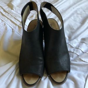 Ankle booties, open toed! Great for summer!